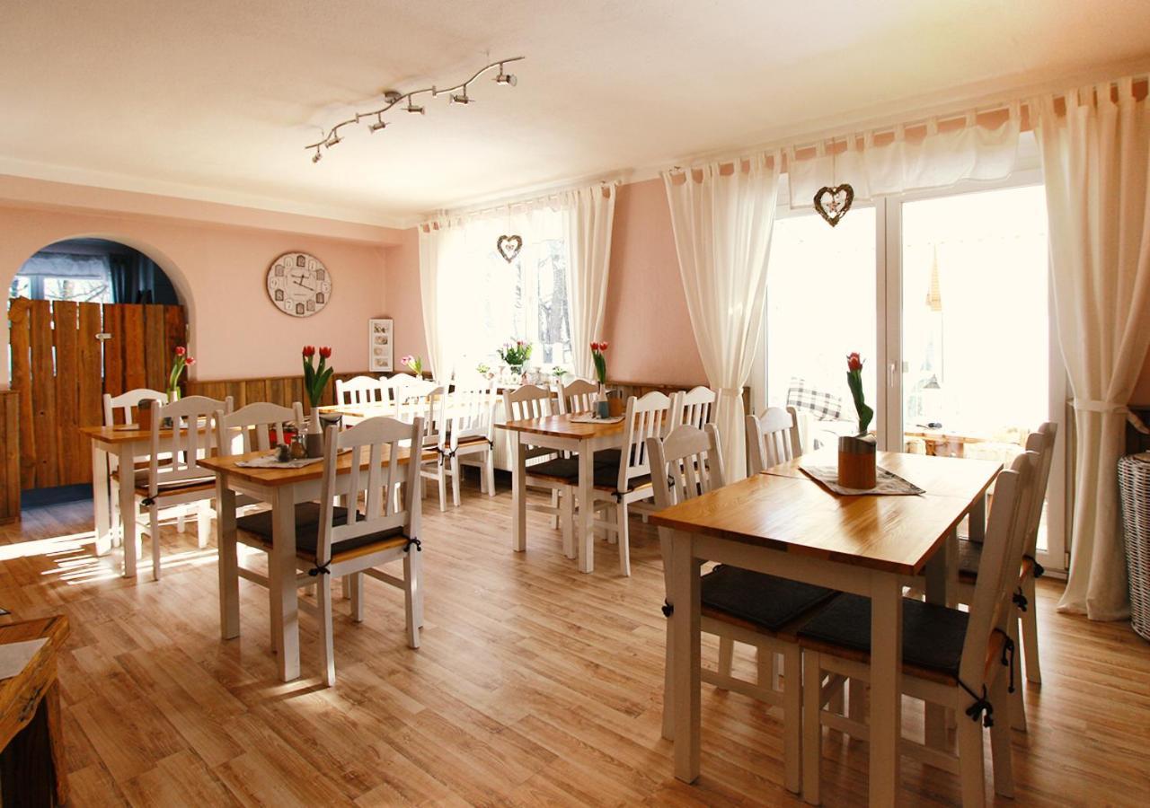 Haus am Bach - gemütliche Frühstückspension Allershausen Exterior foto